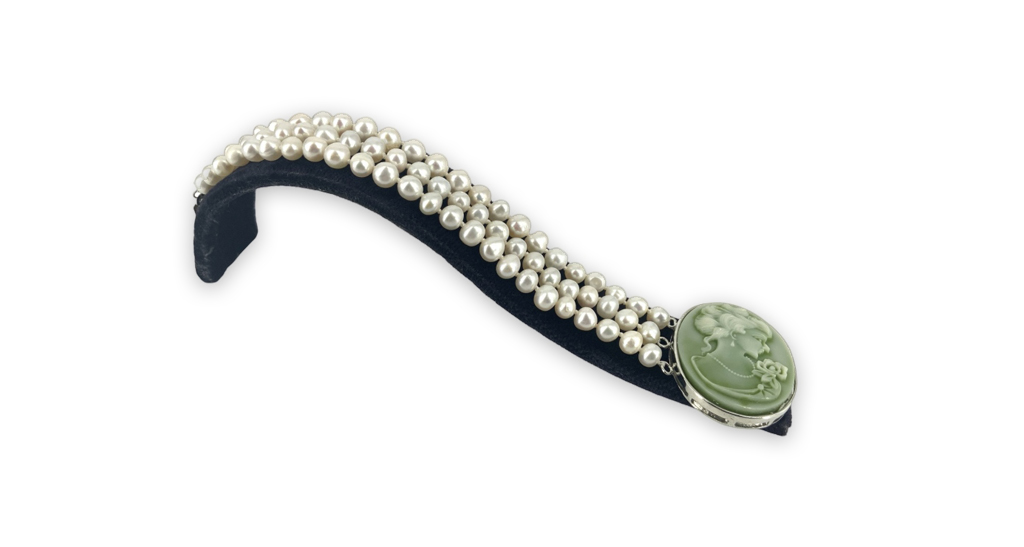 December Online Auction