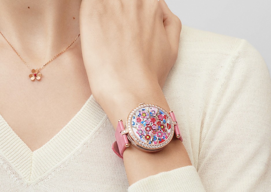 Poetic Complications series often feature intricate animations, such as birds in flight, butterflies fluttering their wings, or stars moving across the dial.