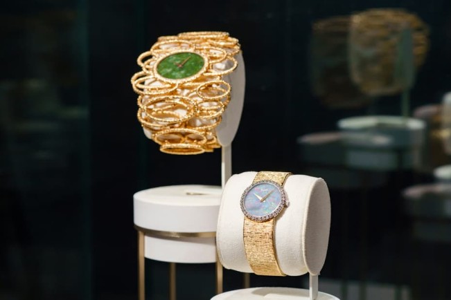 Over the years, Elizabeth's collection has expanded to include a magnificent Piaget cuff watch that was hand-made from a haphazard arrangement of sizable yellow gold hoops that converged on a jade face and a gold wristwatch with brilliant cut diamonds encircling an opal dial.