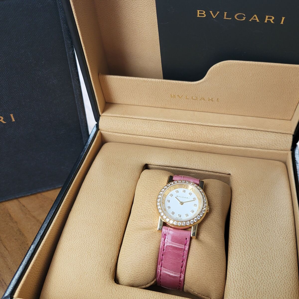 Bvlgari Anfiteatro 18k Yellow Gold with Diamond Index