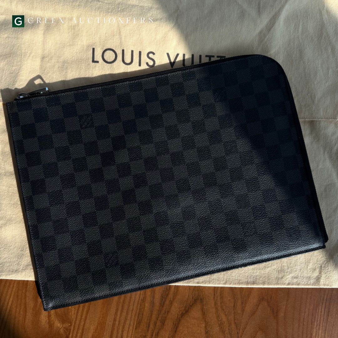 Louis Vuitton Damier Graphite Pochette Jour GM clutch bag