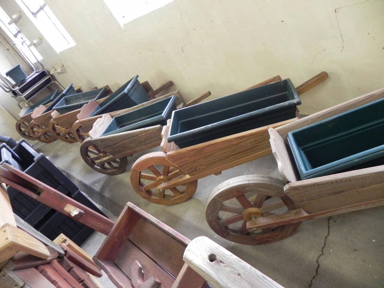 WOODWORKING TOOLS, LAWN FURNITURE, & MUCH MORE - BEDFORD, PA, / SAT. NOV. 21, 2026 @ 10AM. - Image 69
