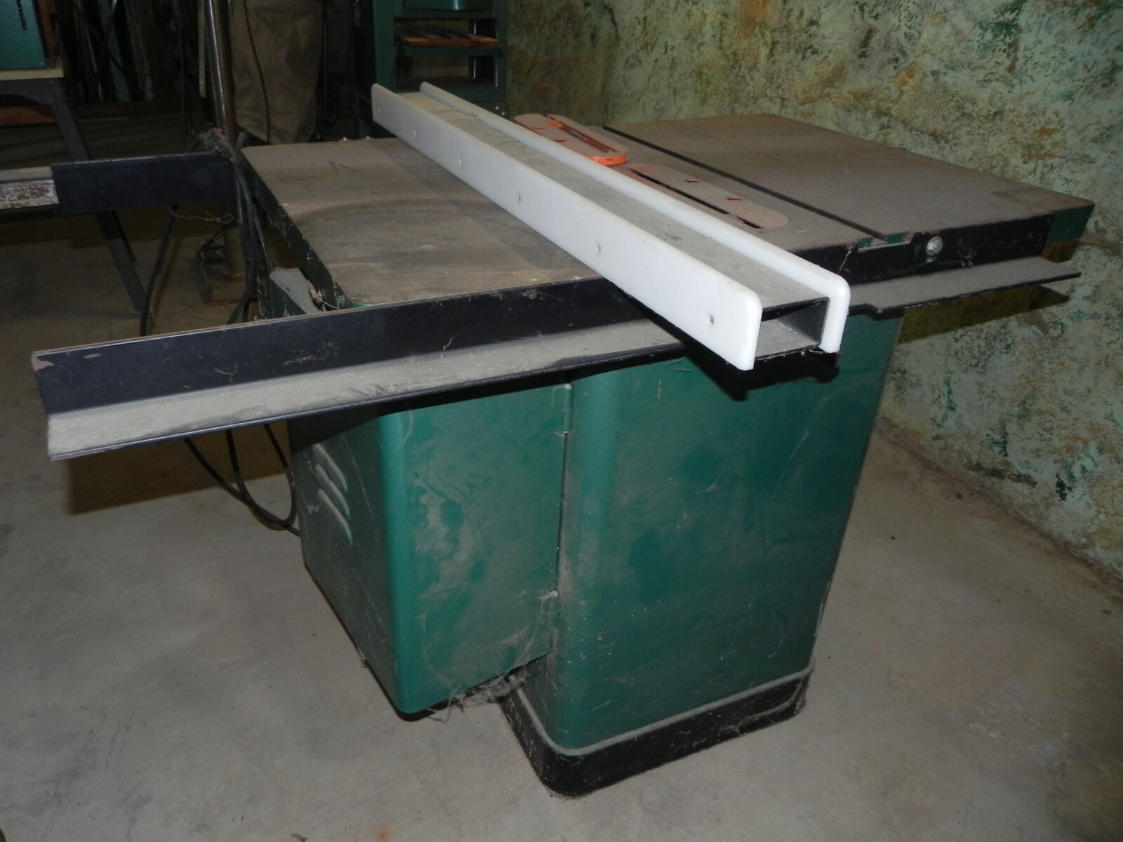 WOODWORKING TOOLS, LAWN FURNITURE, & MUCH MORE - BEDFORD, PA, / SAT. NOV. 21, 2026 @ 10AM. - Image 36